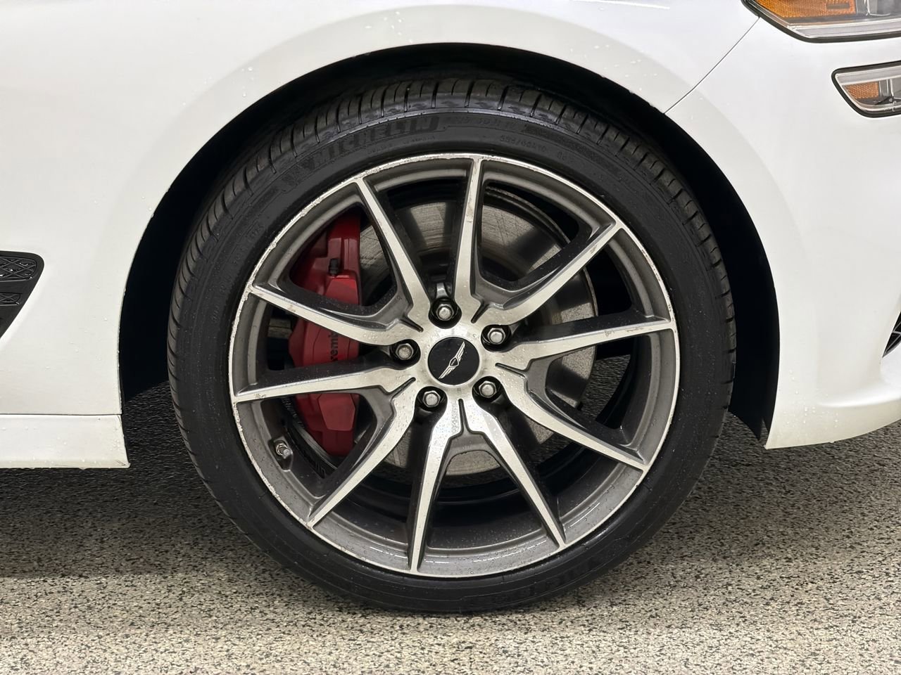 2025 GENESIS G70 Standard - Photo 10