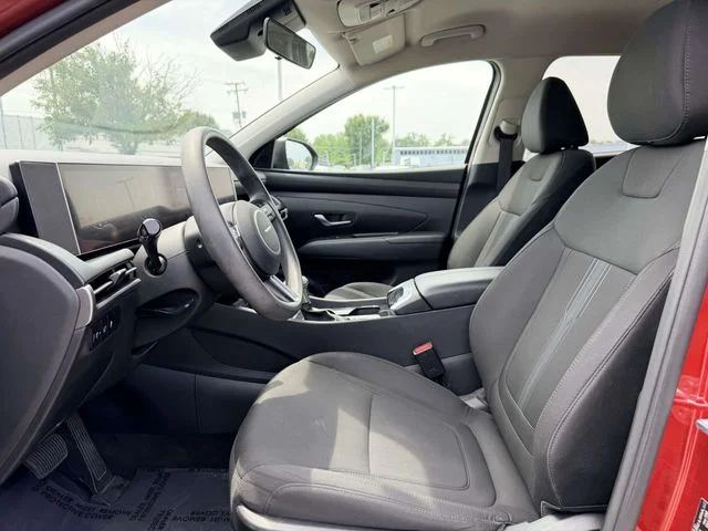 Used 2025 Red Hyundai SEL image 16