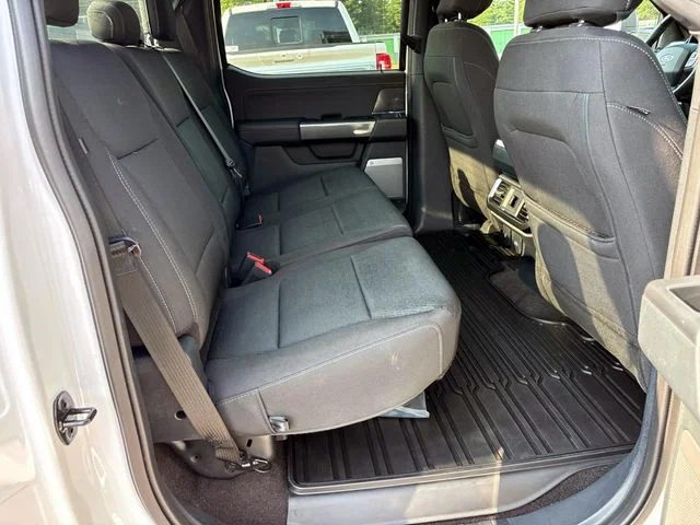 Used 2021 Oxford White Ford XLT image 16
