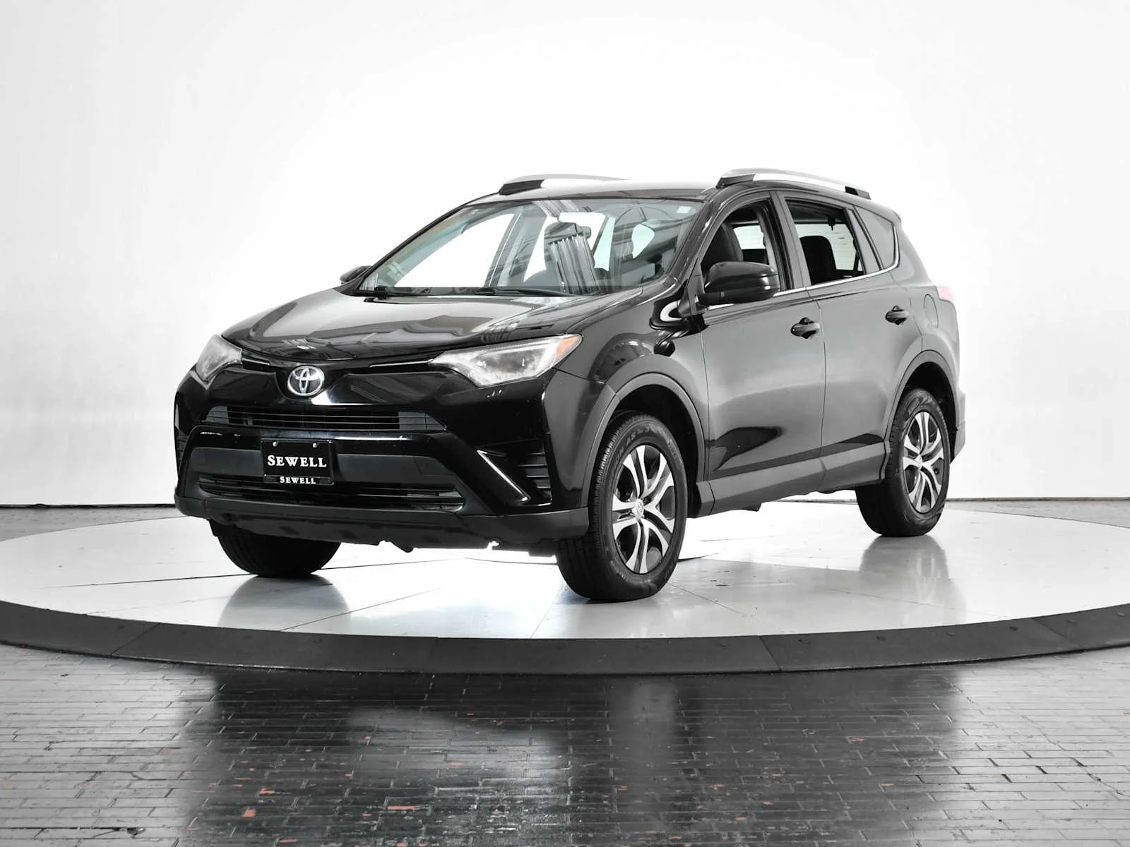 トヨタ　RAV4 Pre-Owned 2016 Toyota RAV4 Limited Sport Utility in #462852A