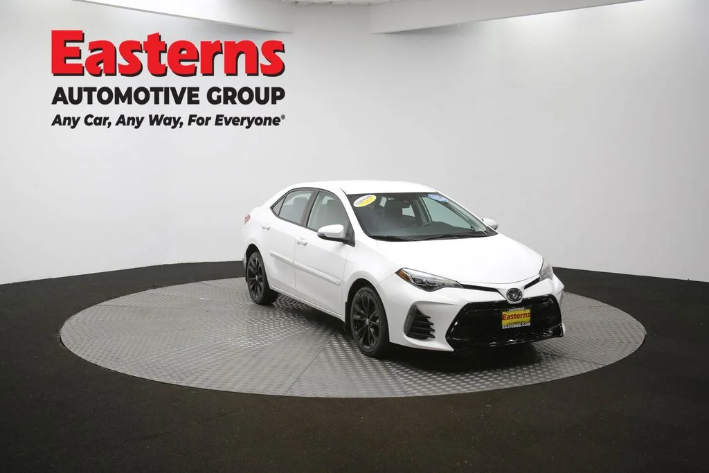 Used 2018 White Toyota SE image 47