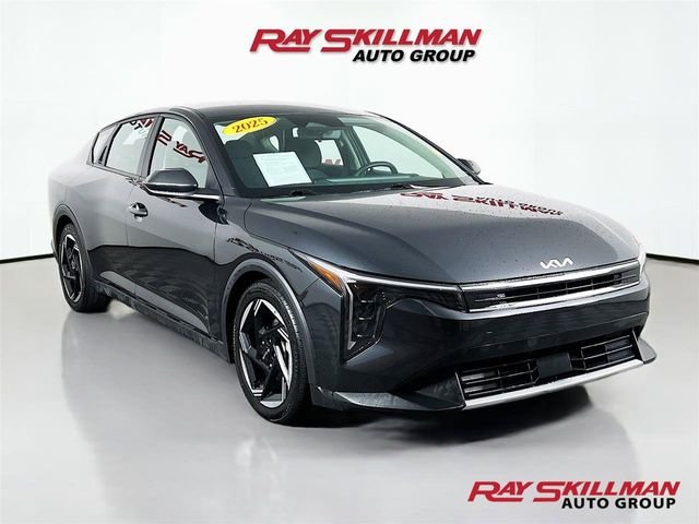 2025 Kia K4 EX AT's photo