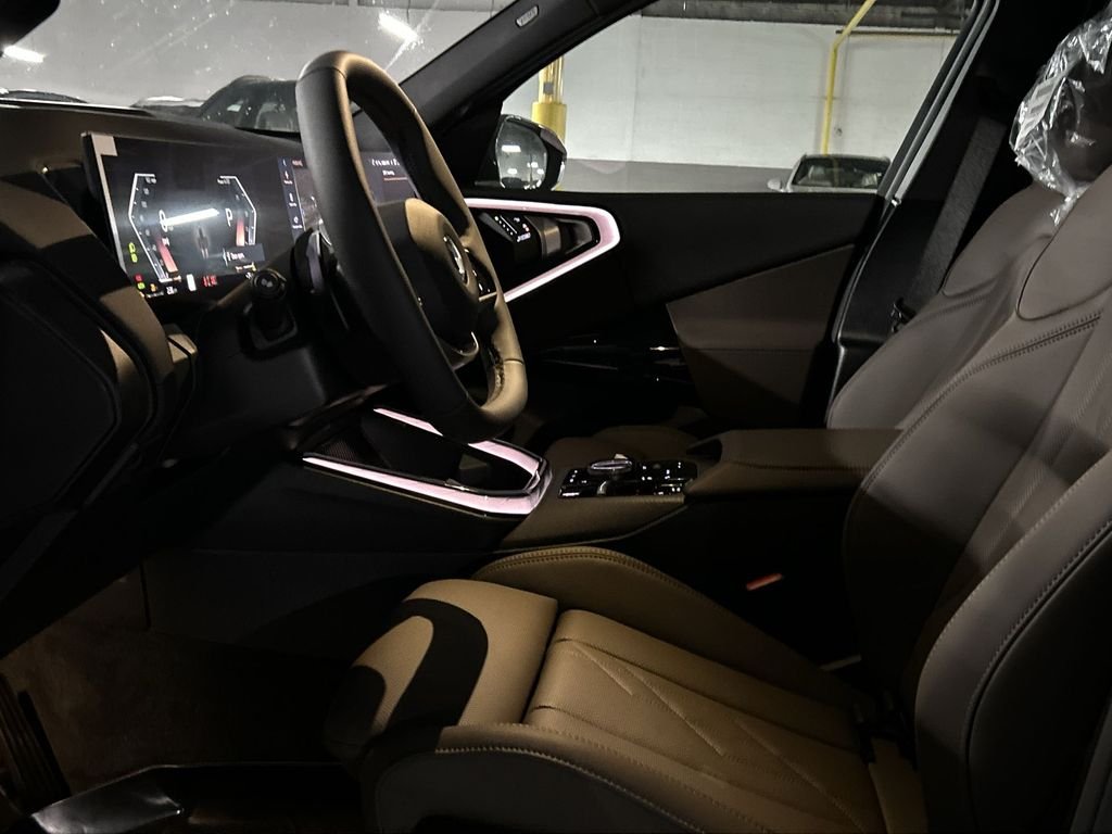 New 2026 Dark Graphite BMW 30 xDrive image 11