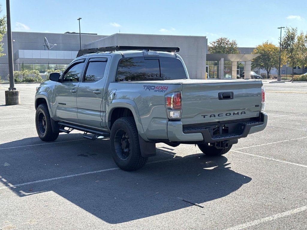 Used 2022  Toyota SR image 21