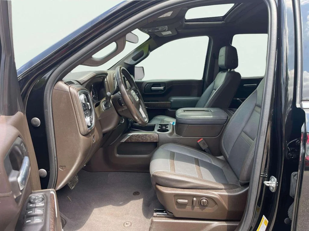 Used 2021 Onyx Black GMC Denali image 27