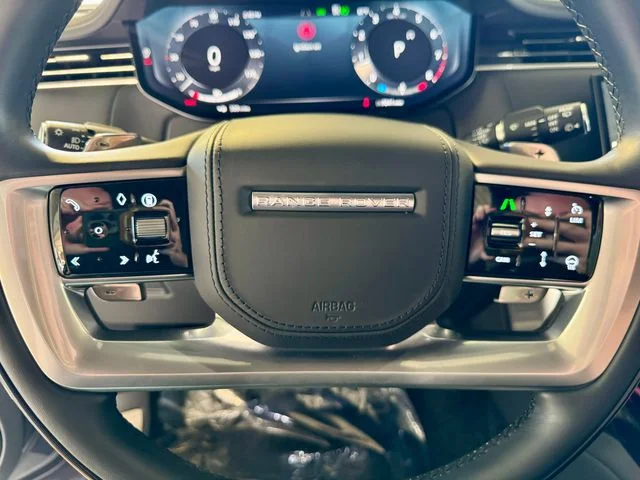 New 2025 Amethyst Gray Purple SV Bespoke Ultra Met Gloss Land Rover SE image 9