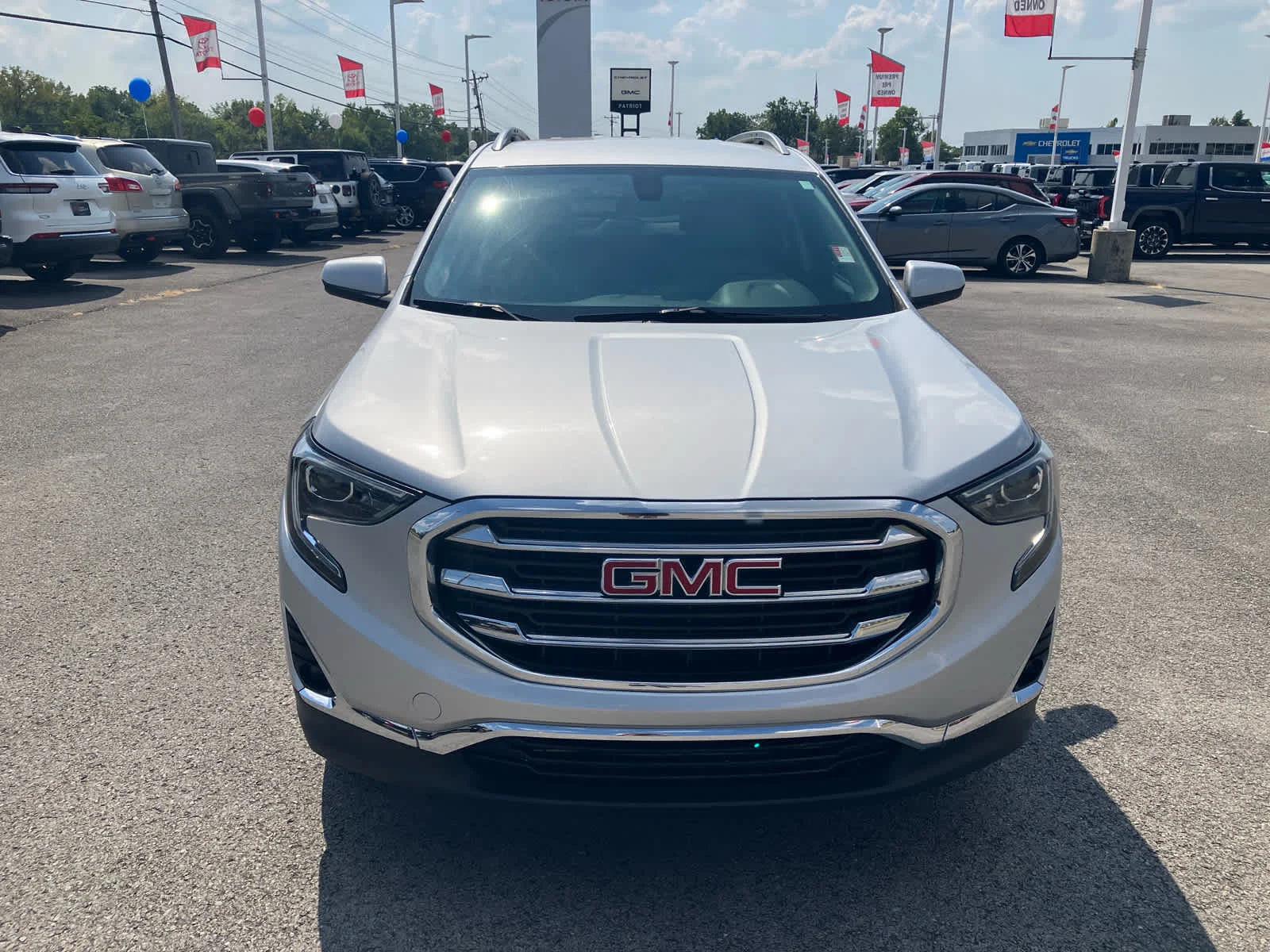 Used 2019 Quicksilver Metallic GMC SLT image 2