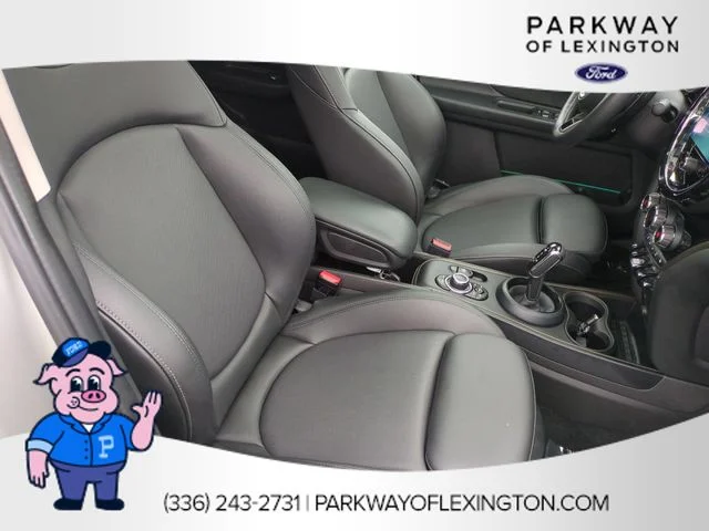 Used 2023 Silver MINI Signature image 34