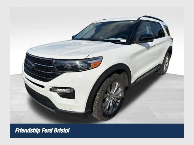 2023 Ford Explorer XLT 4WD's photo