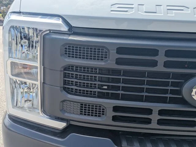 New 2026 Oxford White Ford F-250® XL image 10