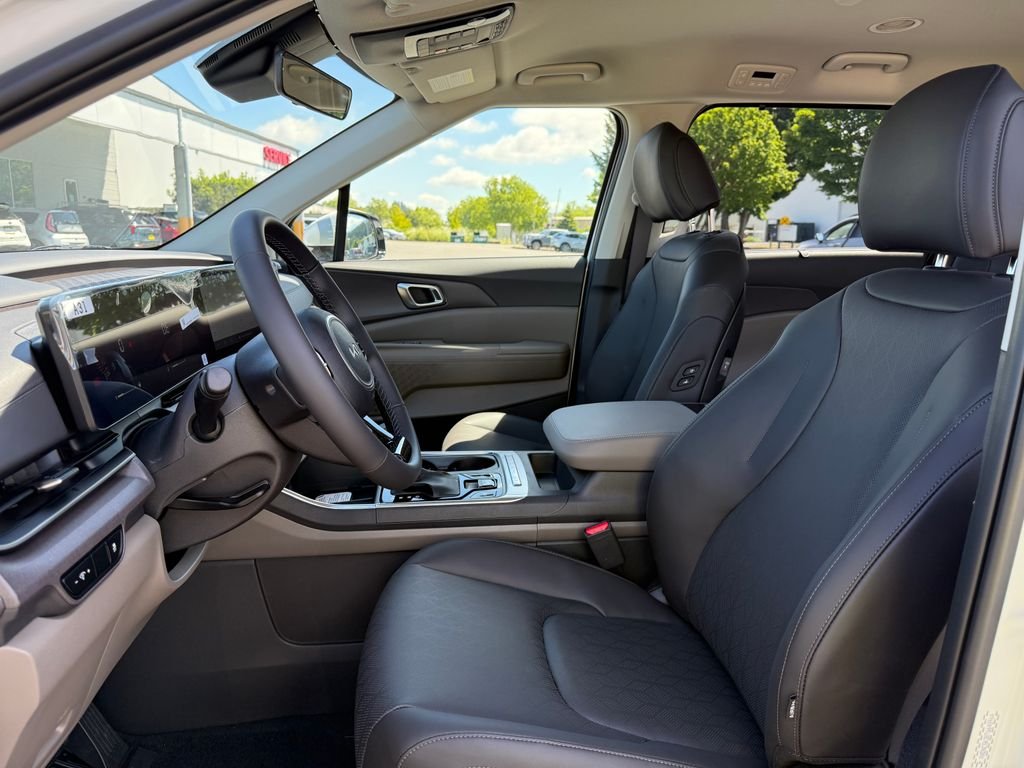 New 2026 Snow White Pearl Kia EX image 16