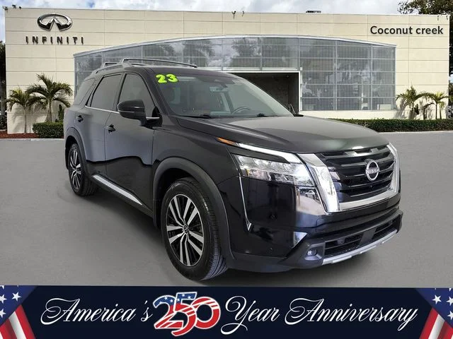 2023 Nissan Pathfinder Platinum