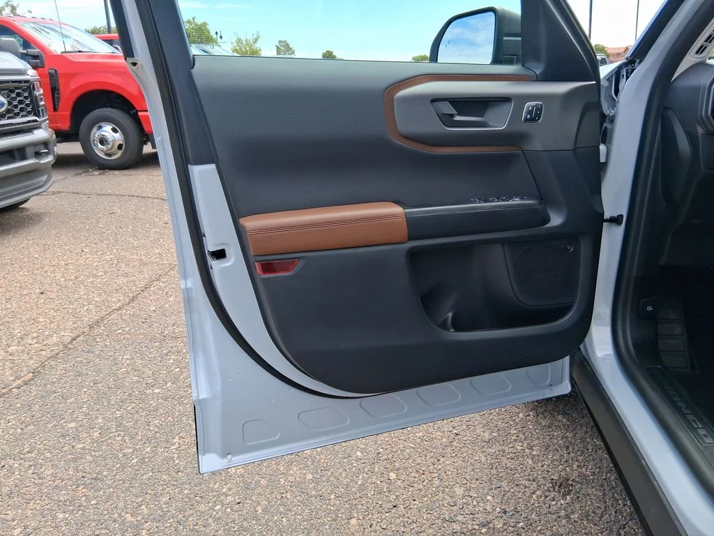 New 2026 Space White Metallic Ford Outer Banks® image 10