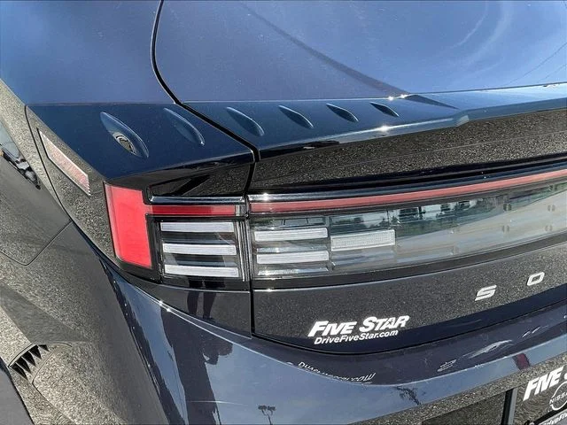 Used 2025 Blue Hyundai SEL image 25