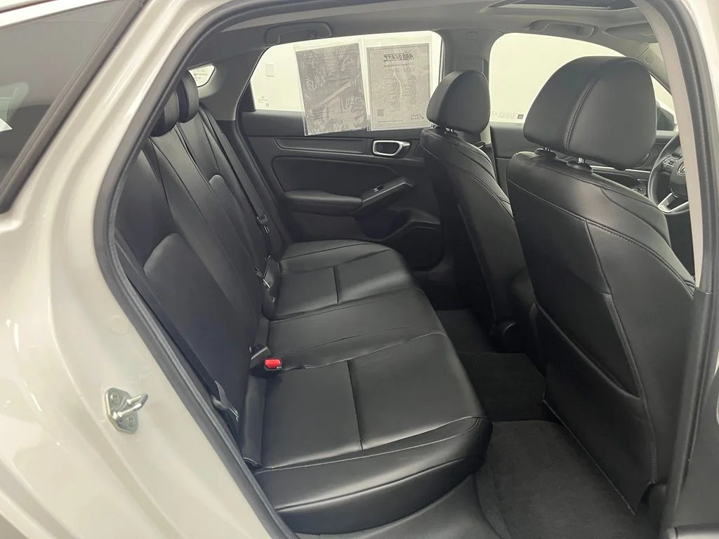 Used 2023 White Acura Base image 41