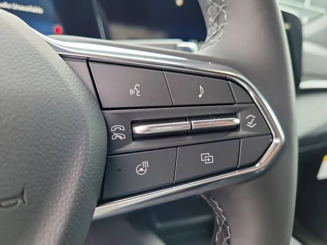 New 2026 Summit White Chevrolet LT image 23