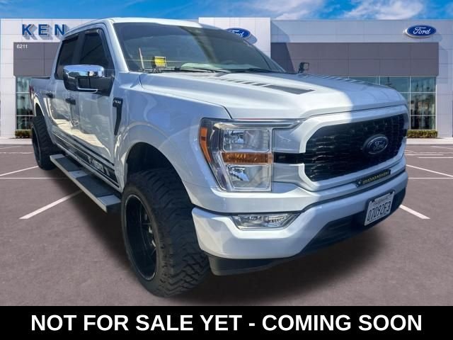 Used 2021 White Ford XL image 1
