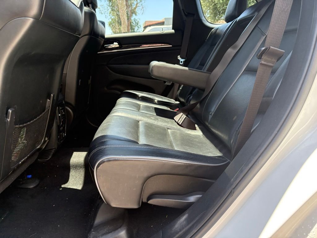 Used 2019 White Jeep Overland image 12