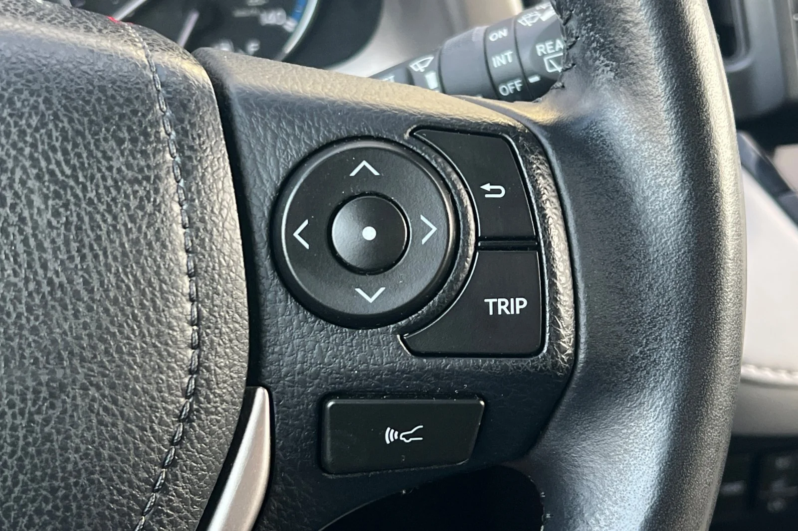 Used 2018 Silver Sky Metallic Toyota Limited image 26