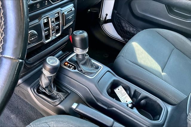2020 Jeep Wrangler Unlimited Sahara - Photo 14