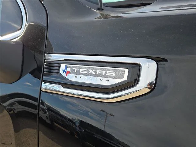 New 2026 Onyx Black GMC SLT image 8