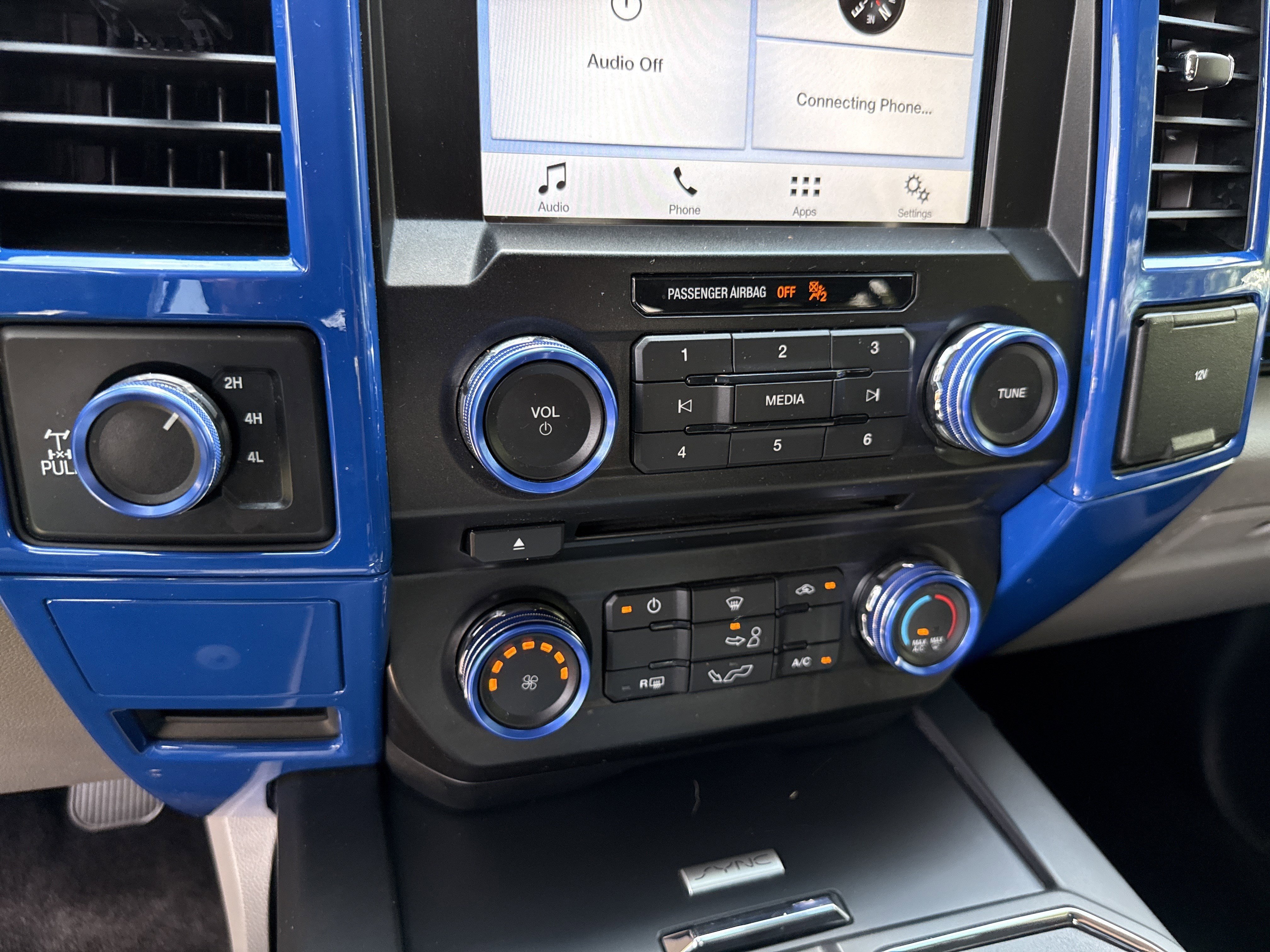 Used 2018 Oxford White Ford XL image 27