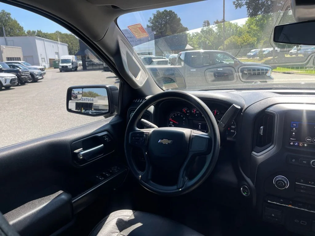 Used 2023 Black Chevrolet Custom image 8