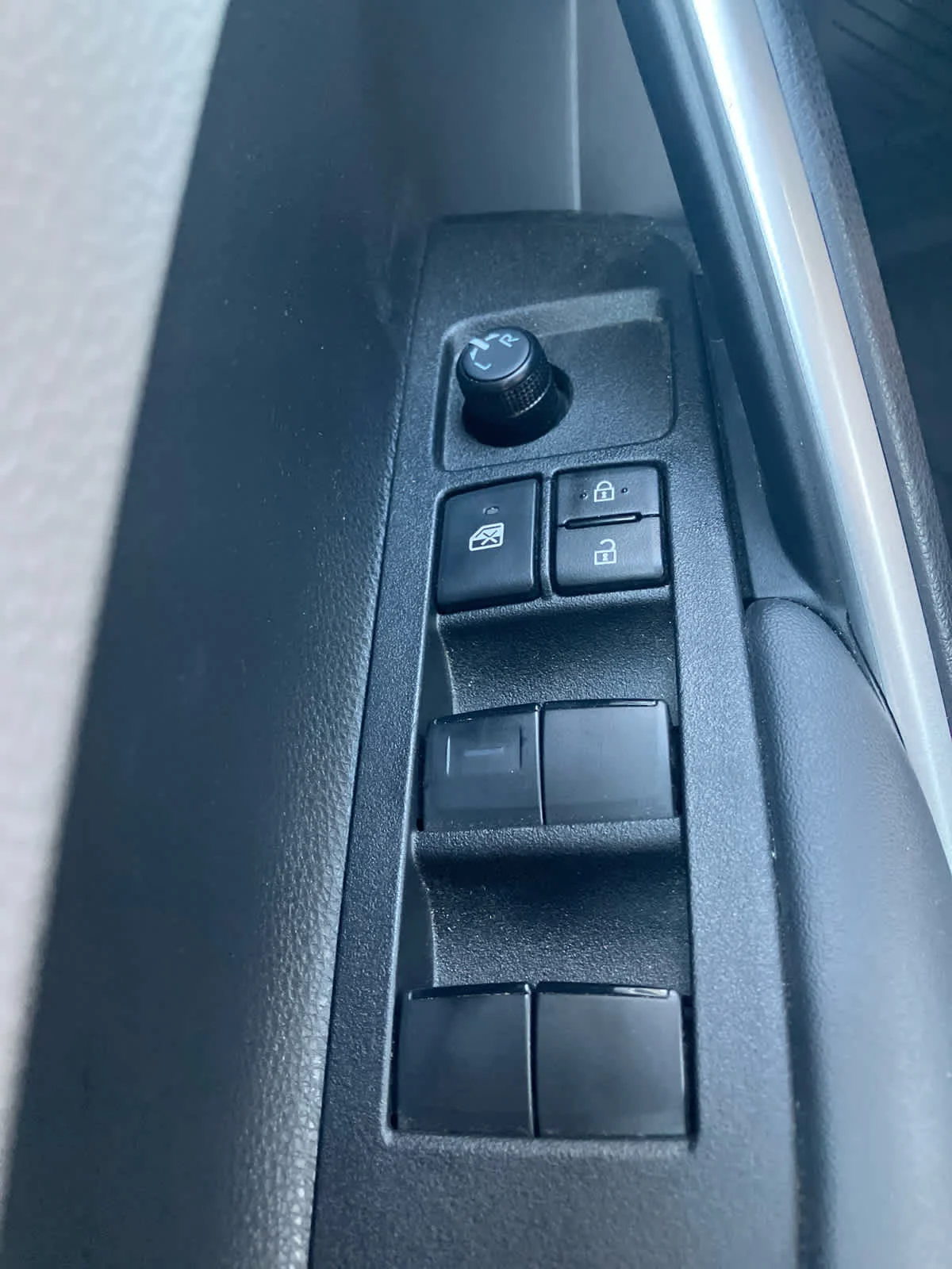 Certified Used 2026 Celestite Toyota L image 14