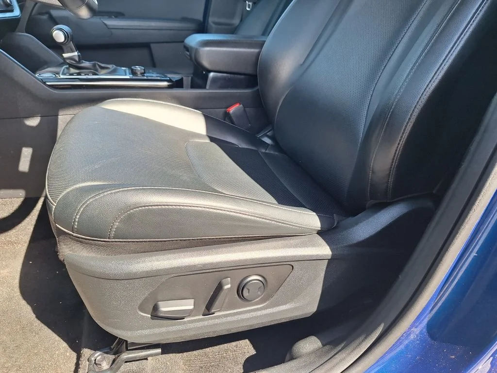 Used 2025 Sapphire Blue Kia EX image 10