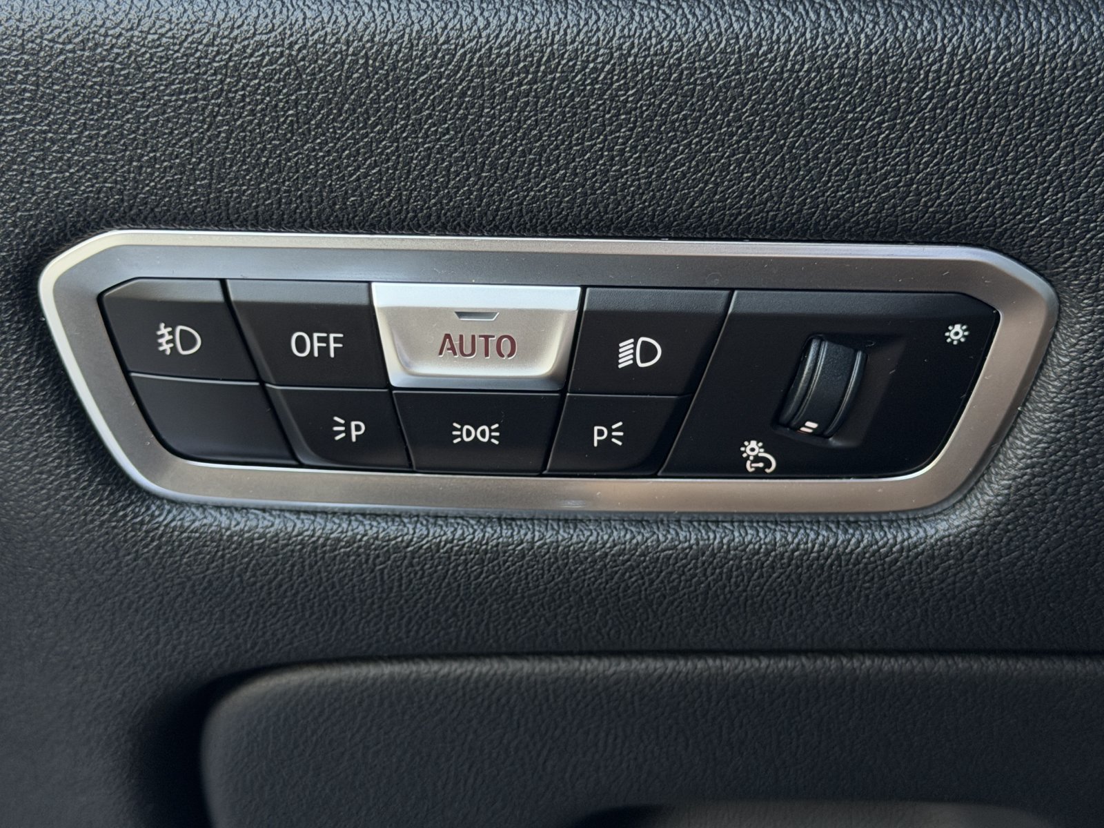 Used 2022 Black BMW M50i image 20