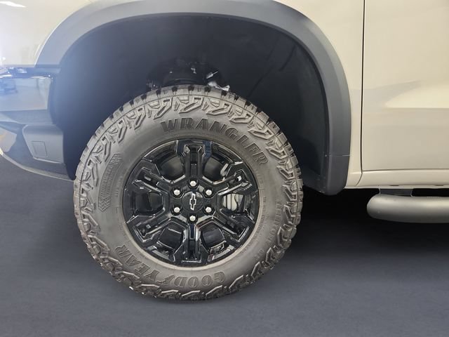 New 2026 White Sands Chevrolet ZR2 image 14