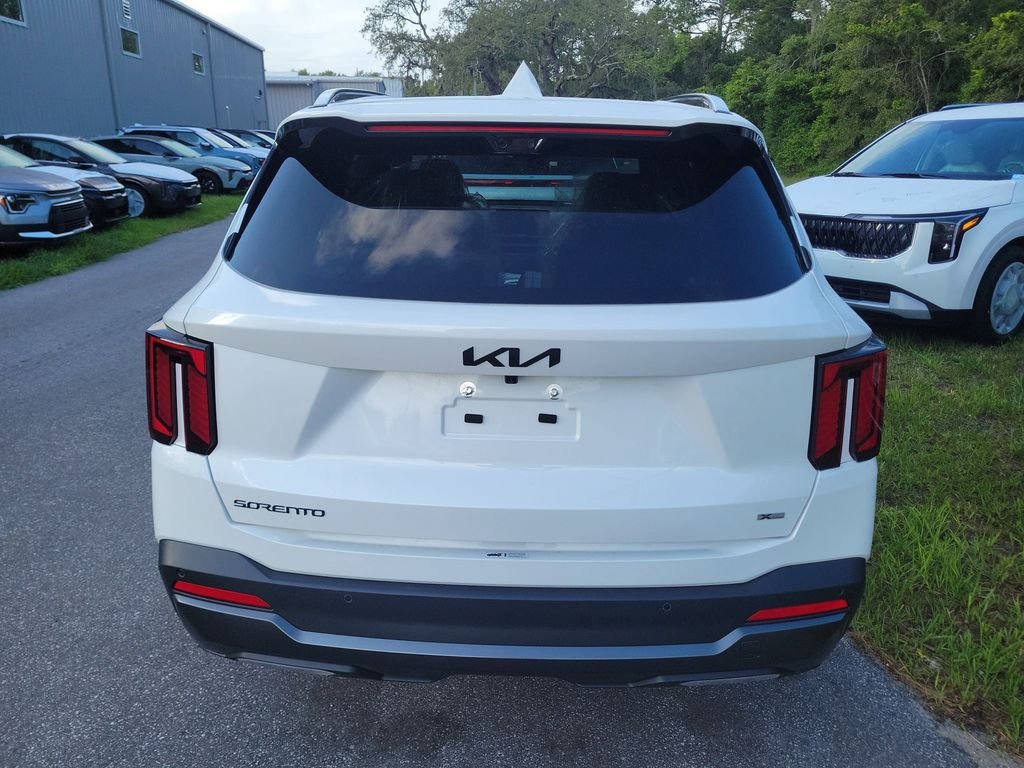 New 2026 White Kia X-Line SX Prestige image 4