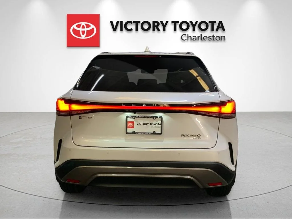 Used 2023 White Lexus 350 Premium Plus image 4