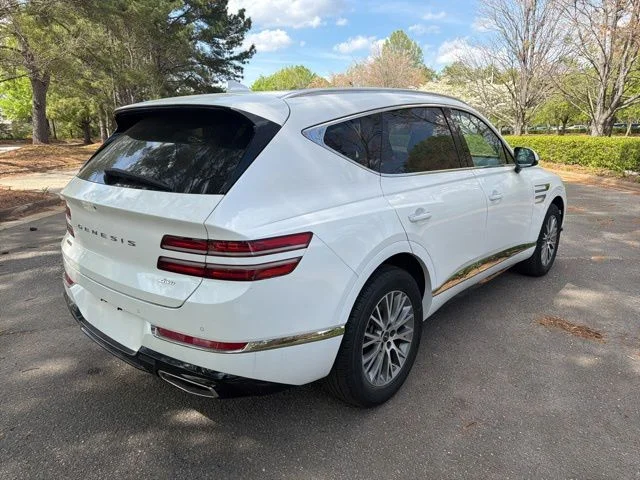 Used 2024 White Genesis 2.5T image 5