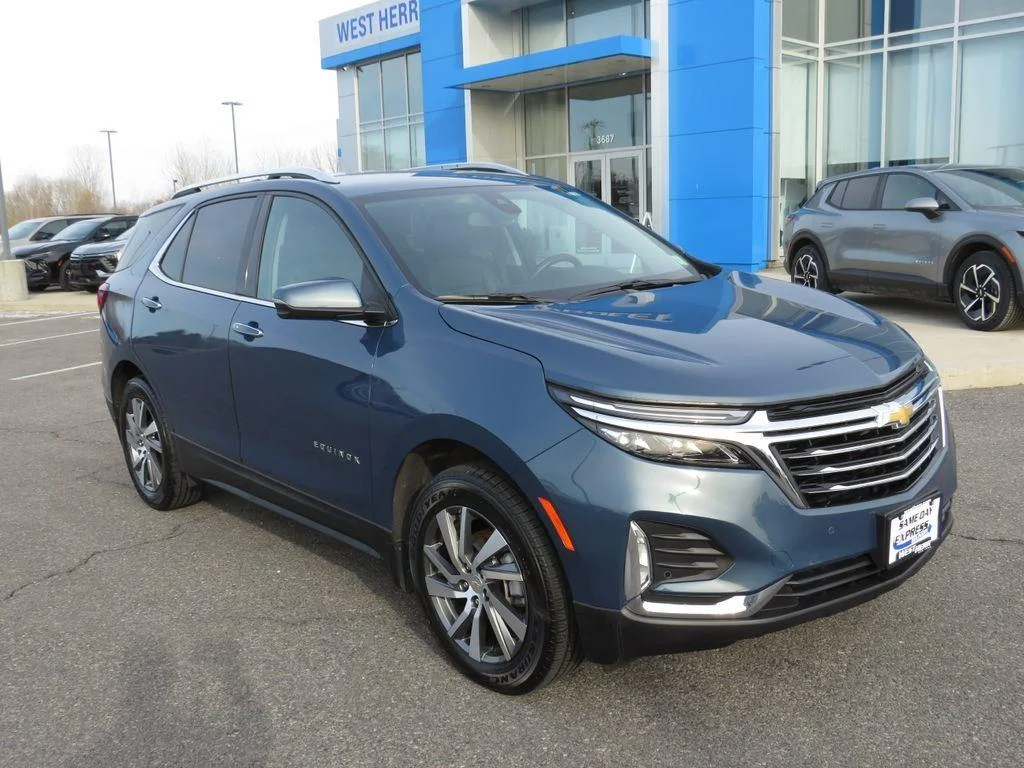 Used 2024 Lakeshore Blue Metallic Chevrolet Premier image 2