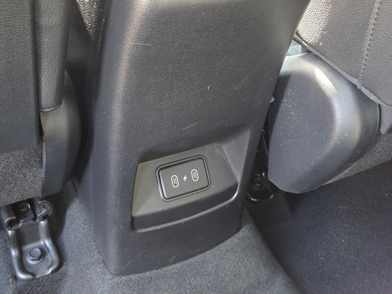 Used 2023 White Kia GT-Line image 16