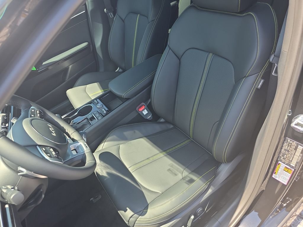 New 2026 Aurora Black Pearl Kia GT image 12