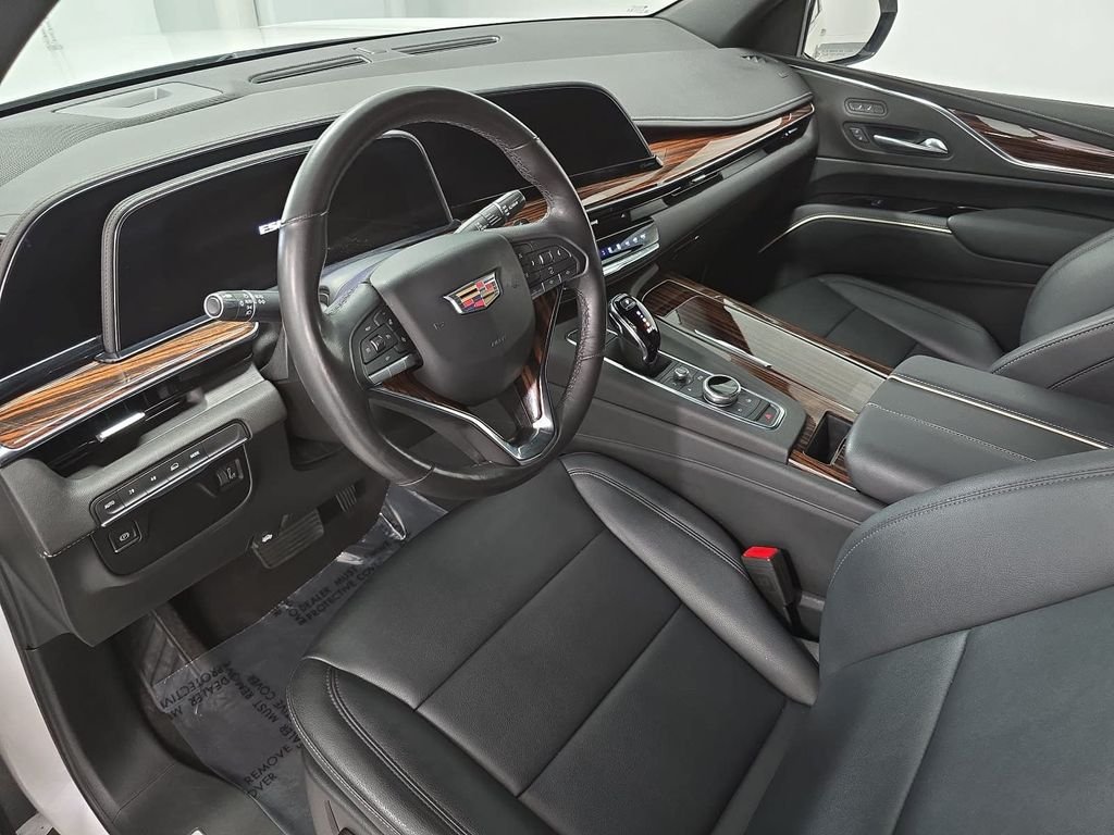 Used 2023 Crystal White Tricoat Cadillac Luxury image 4