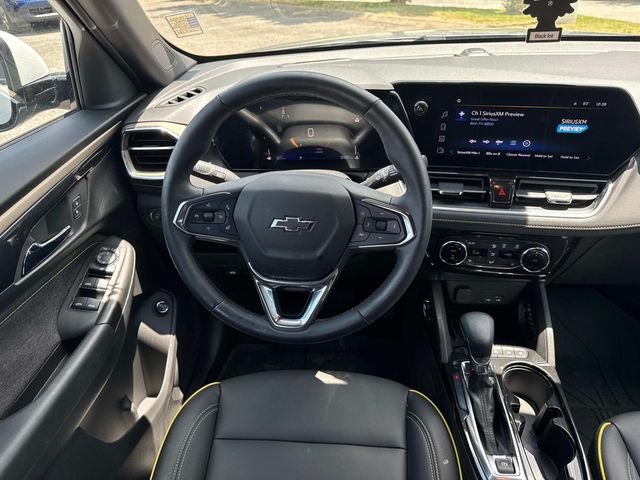 Used 2025 Gray Chevrolet ACTIV image 19