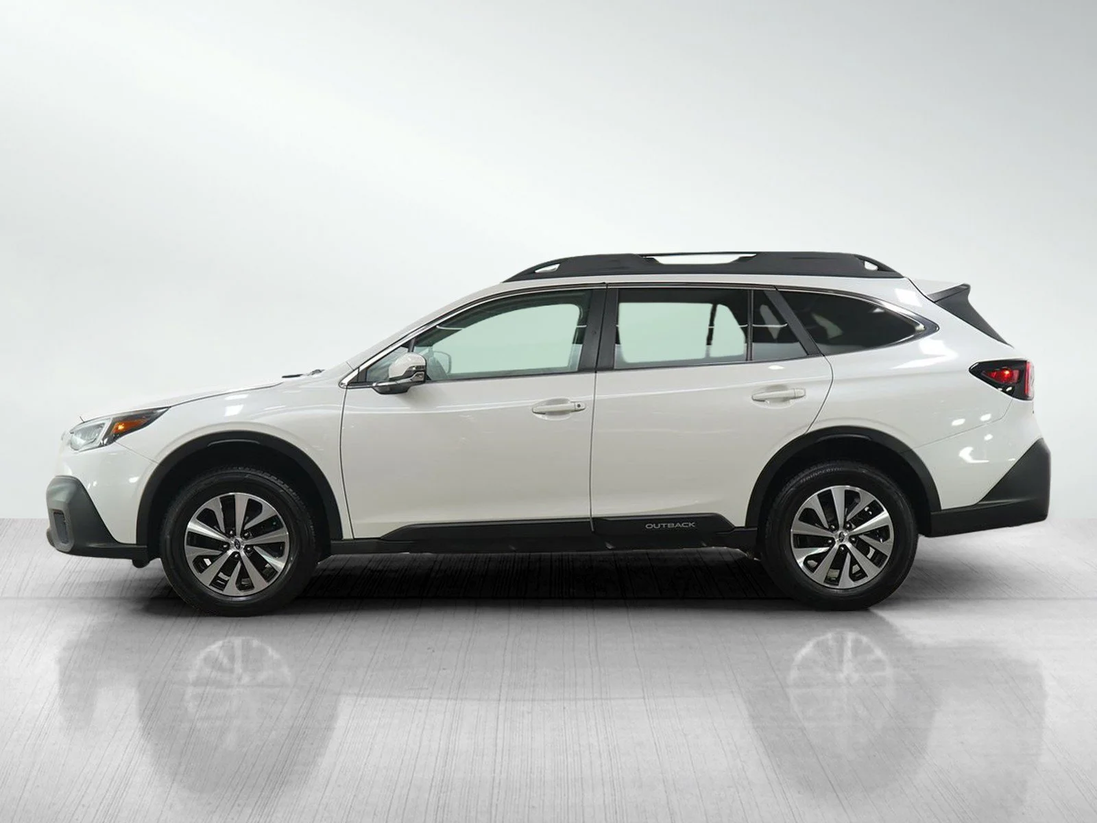 Used 2020 Subaru Outback Premium with VIN 4S4BTACC5L3257309 for sale in Minneapolis, Minnesota
