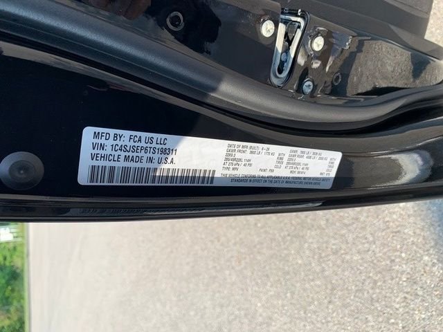 New 2026 High Gloss Black Jeep Summit Obsidian image 19