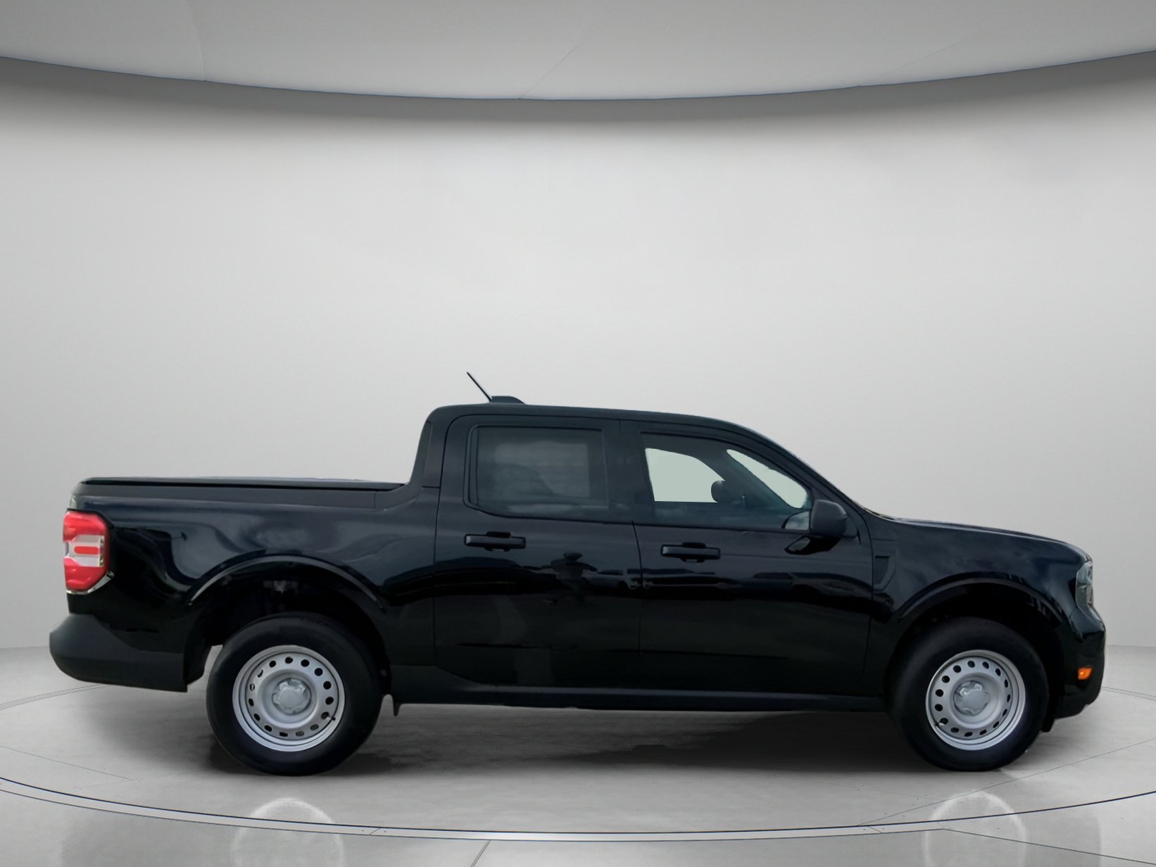 New 2026 Shadow Black Ford XL image 29