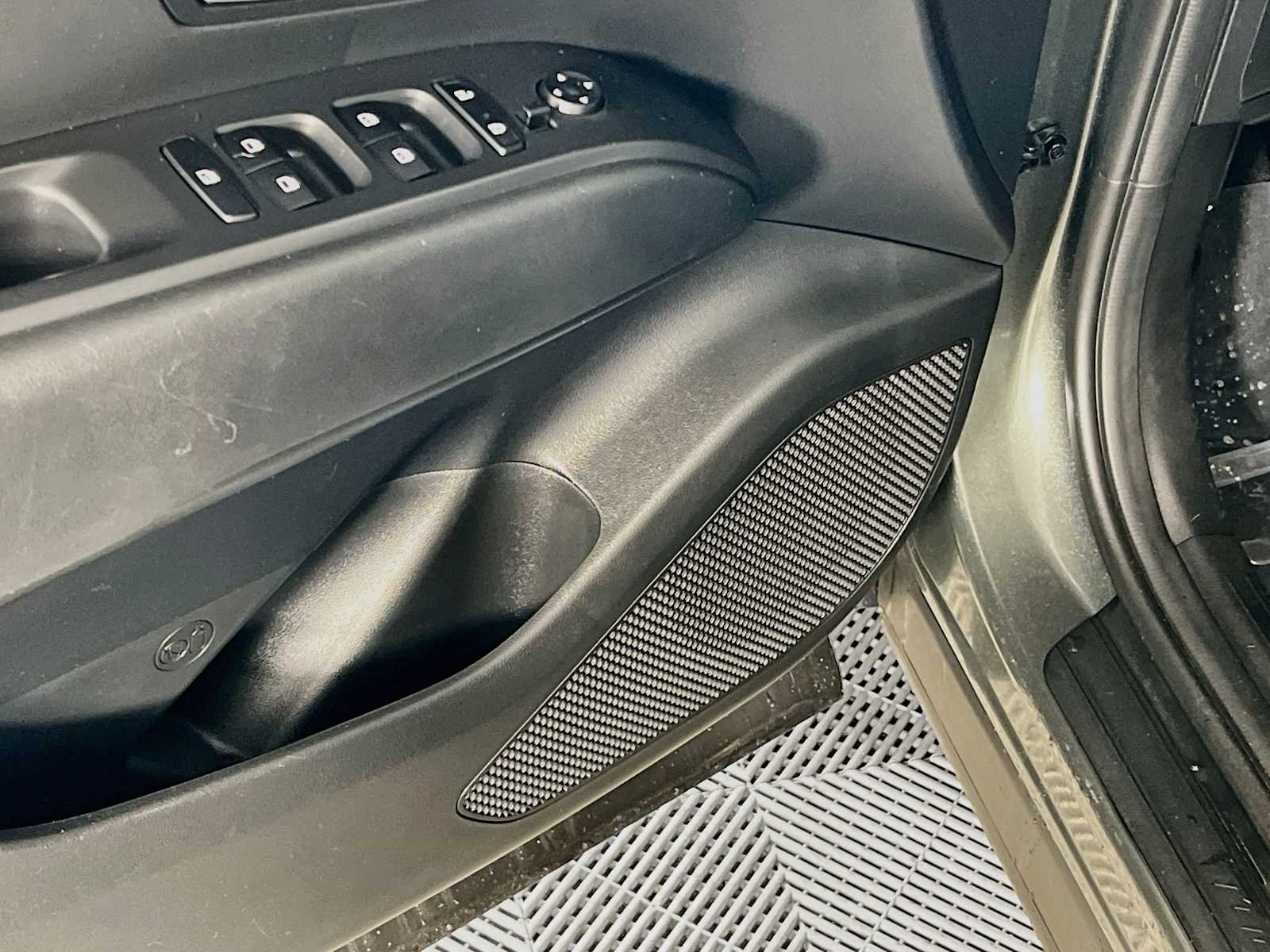 Certified Used 2023 Amazon Gray Hyundai SEL image 18