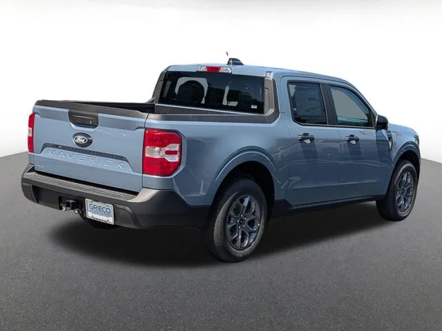 New 2026 Azure Gray Metallic Tri-Coat Ford XLT image 3