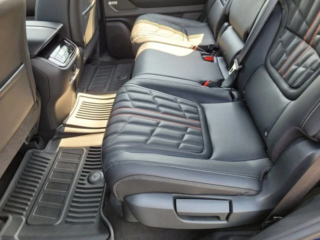 2025 Nissan Armada PRO-4X - Photo 14