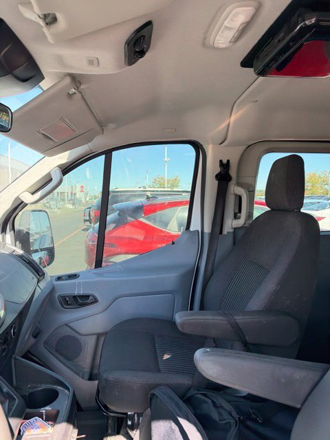 Used 2018 White Ford XLT image 17