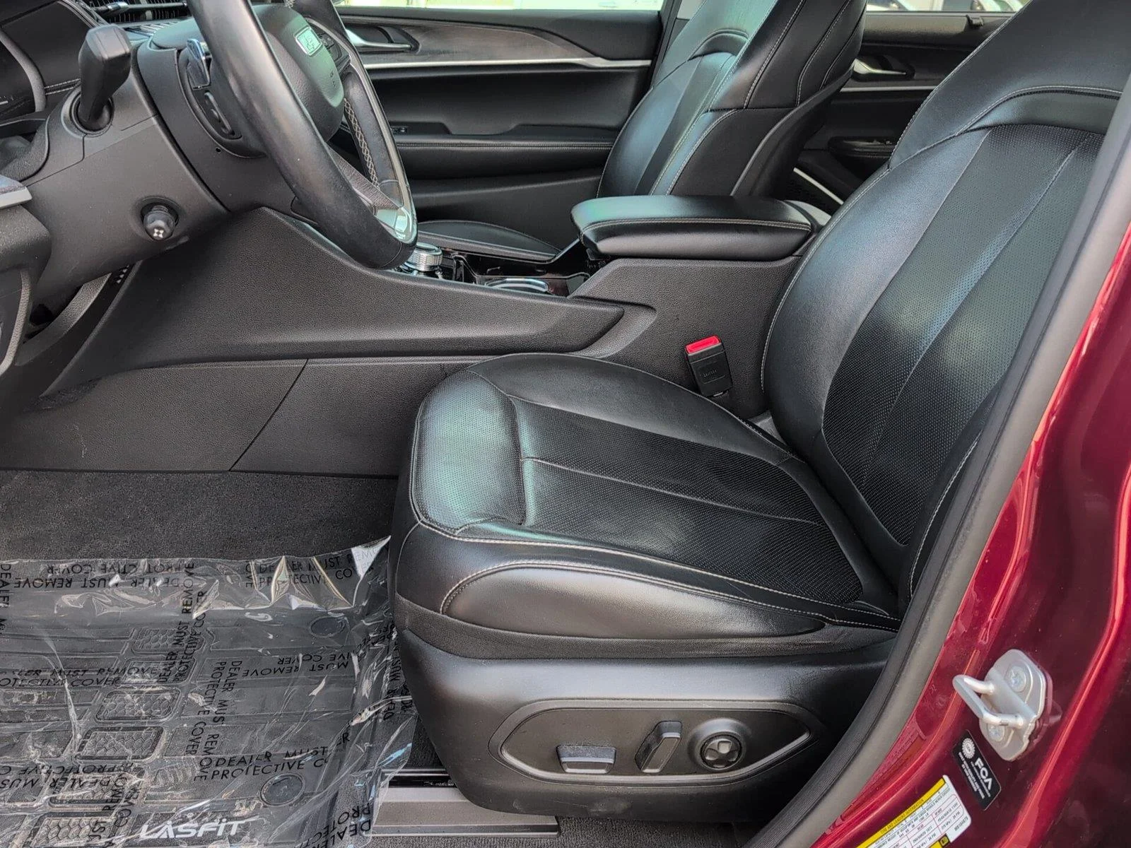 Used 2021 Velvet Red Pearlcoat Jeep Limited image 3