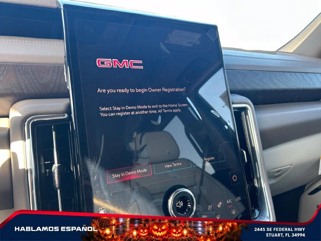 New 2027 Glacier White Tricoat GMC Denali image 31