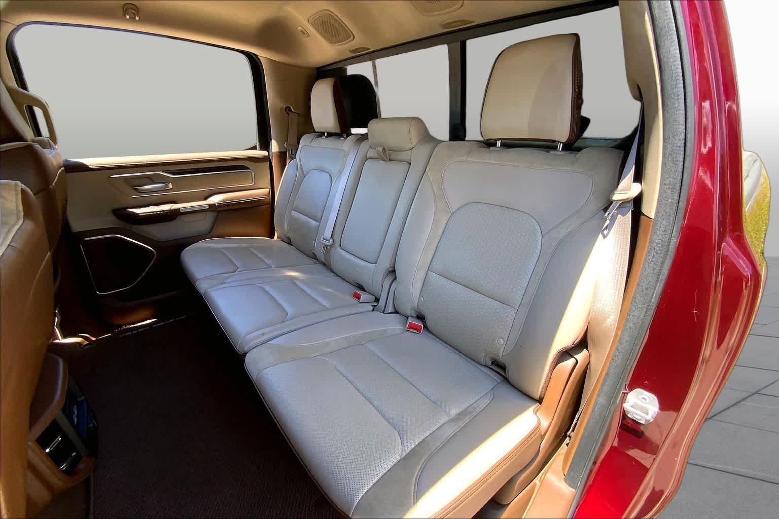 Used 2019 Delmonico Red Pearlcoat Ram Laramie image 20