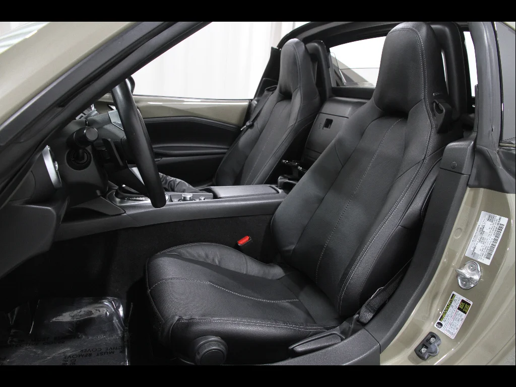 2023 Mazda MX-5 Miata RF Grand Touring - Photo 6